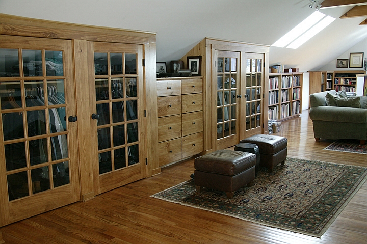 PINE BEDROOM BUILT-INS