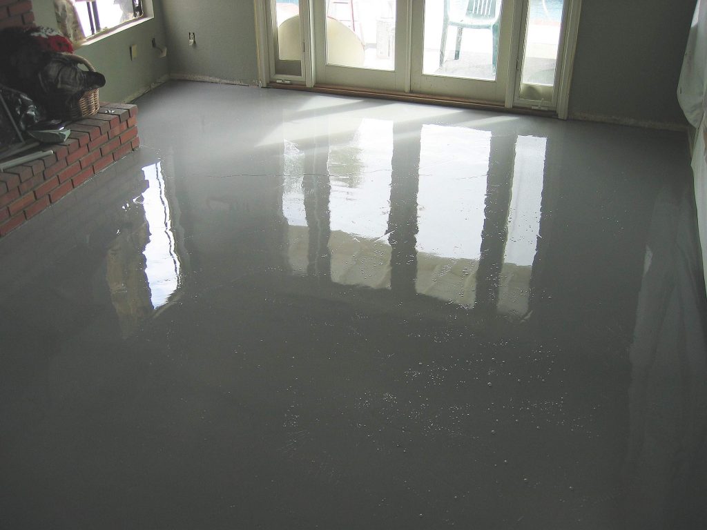 Self-Leveling Vapor Barrior