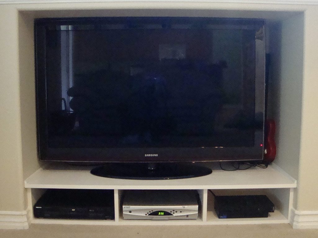 MELAMINE BUILT-IN TV NOOK