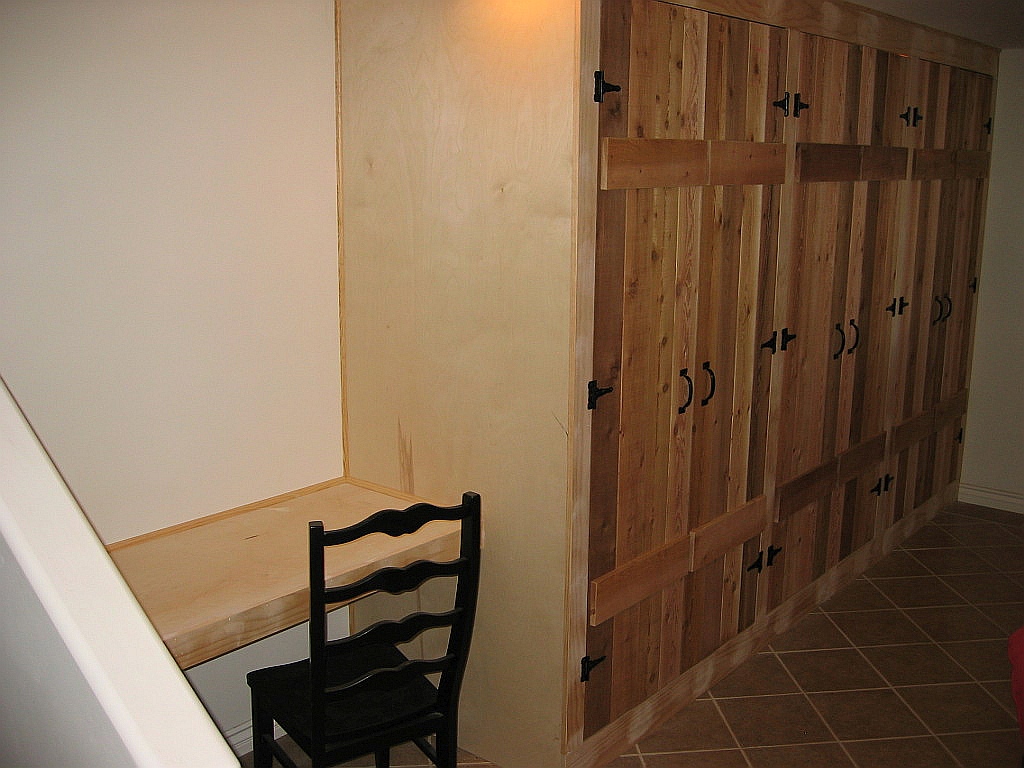 STORAGE & DESK (right angle)