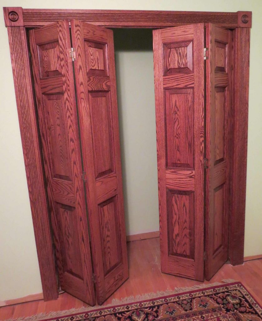 BIFOLD CLOSET DOOR & CASING (open)