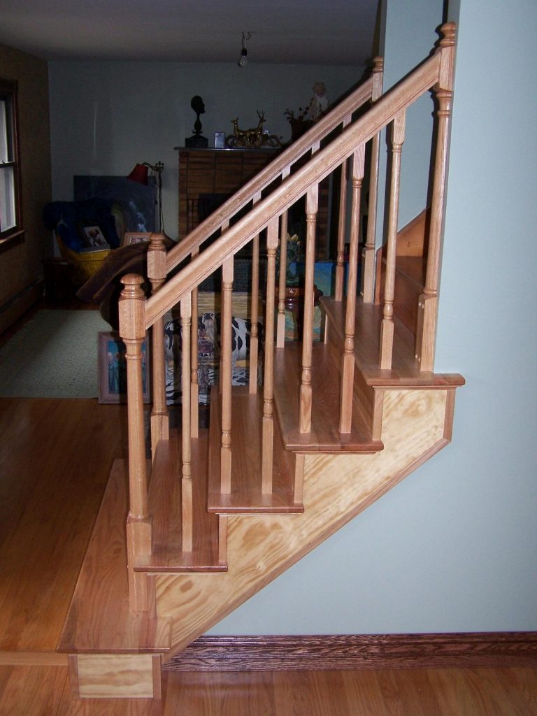 OAK & PINE STAIR & RAIL (right side, finished)